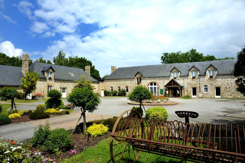 Отель Au Relais Du Gue De Selle Mezangers Экстерьер фото