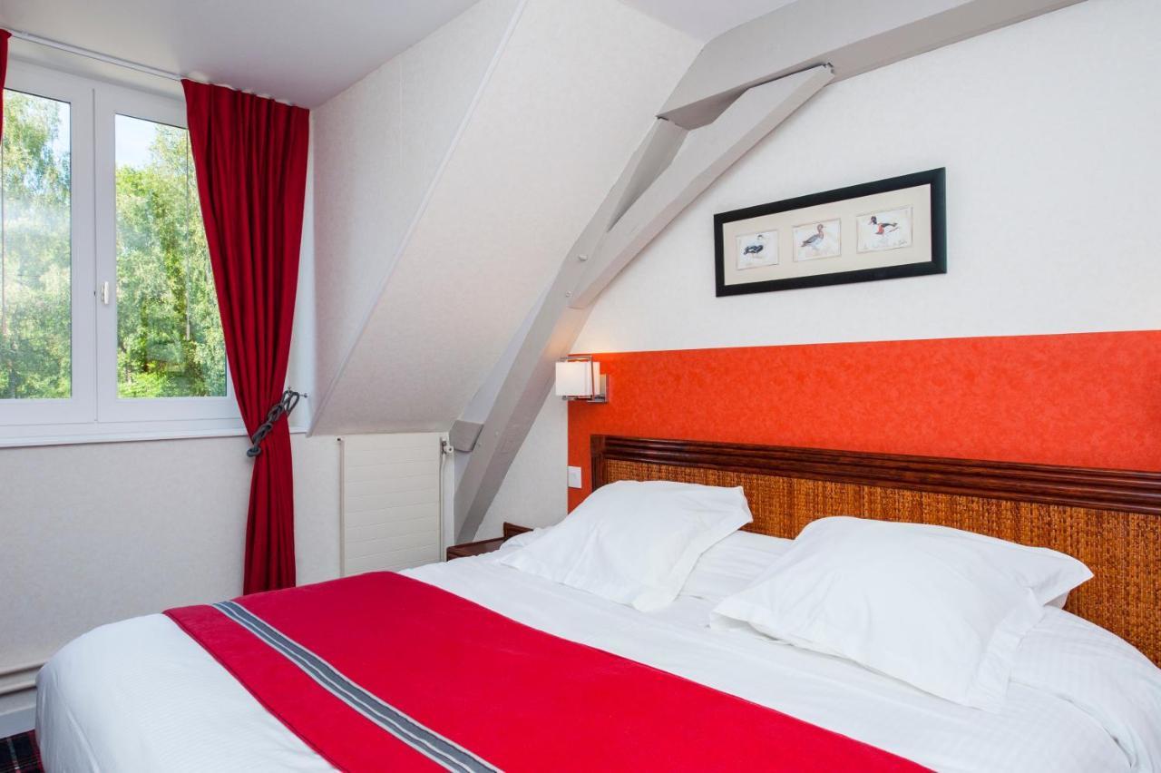 Отель Au Relais Du Gue De Selle Mezangers Экстерьер фото