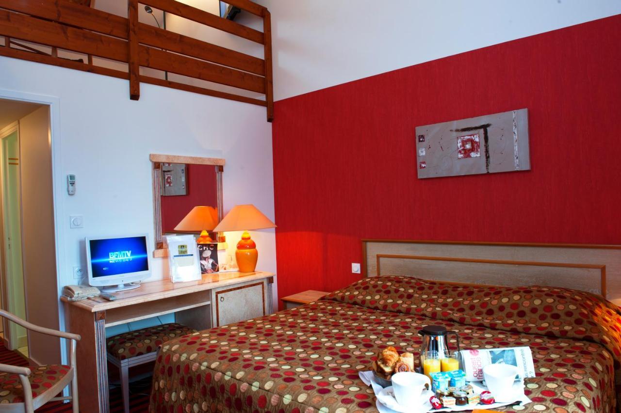 Отель Au Relais Du Gue De Selle Mezangers Экстерьер фото