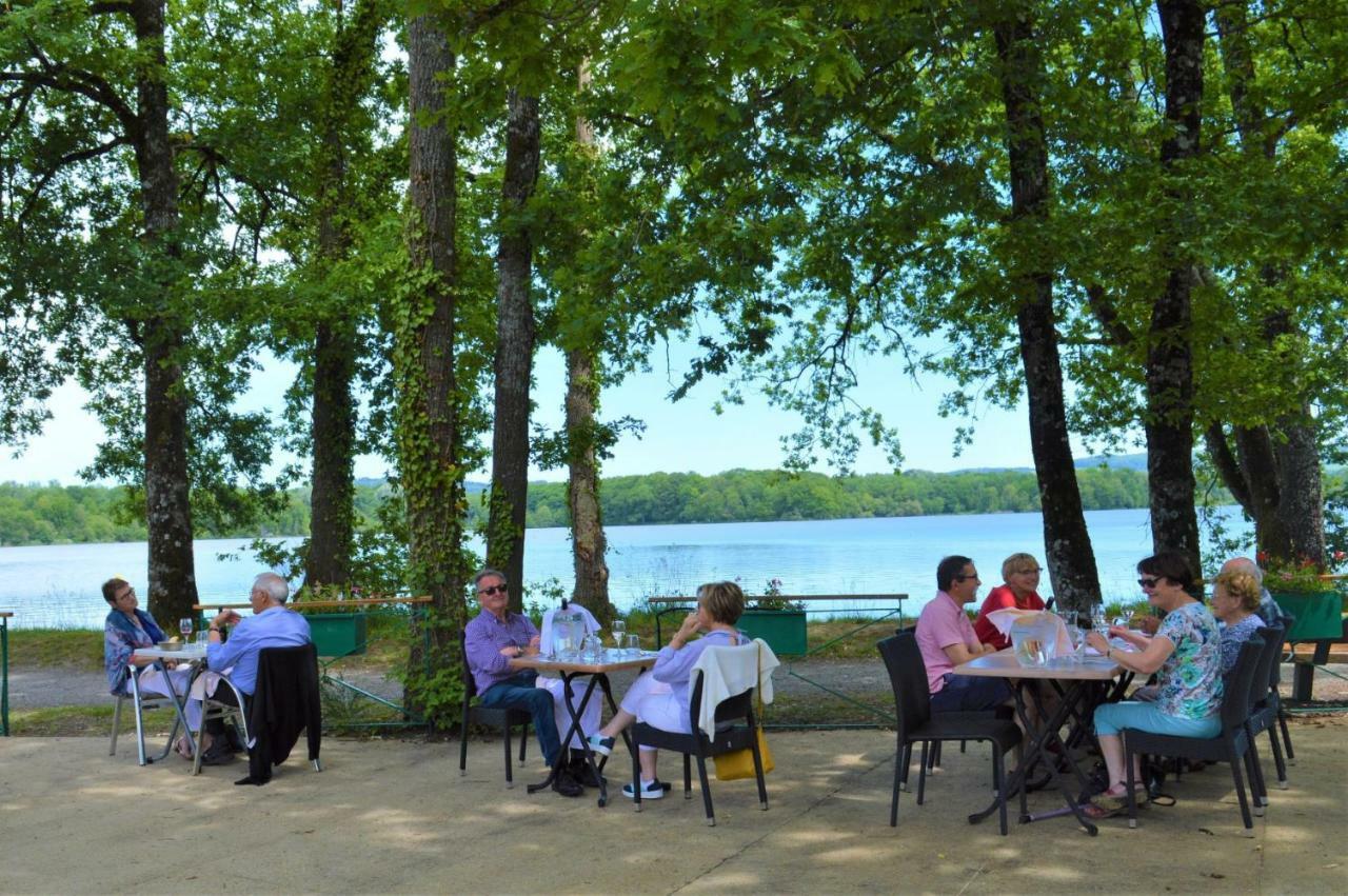 Отель Au Relais Du Gue De Selle Mezangers Экстерьер фото