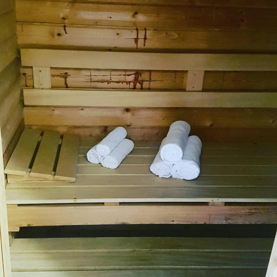 Отель Au Relais Du Gue De Selle Mezangers Экстерьер фото